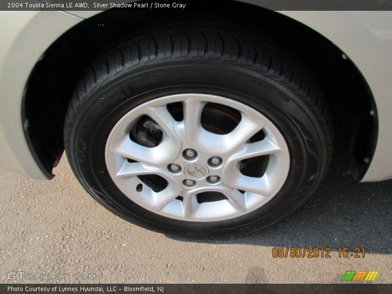 Silver Shadow Pearl / Stone Gray 2004 Toyota Sienna LE AWD