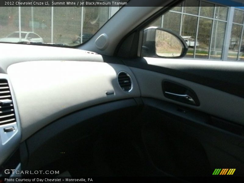 Summit White / Jet Black/Medium Titanium 2012 Chevrolet Cruze LS