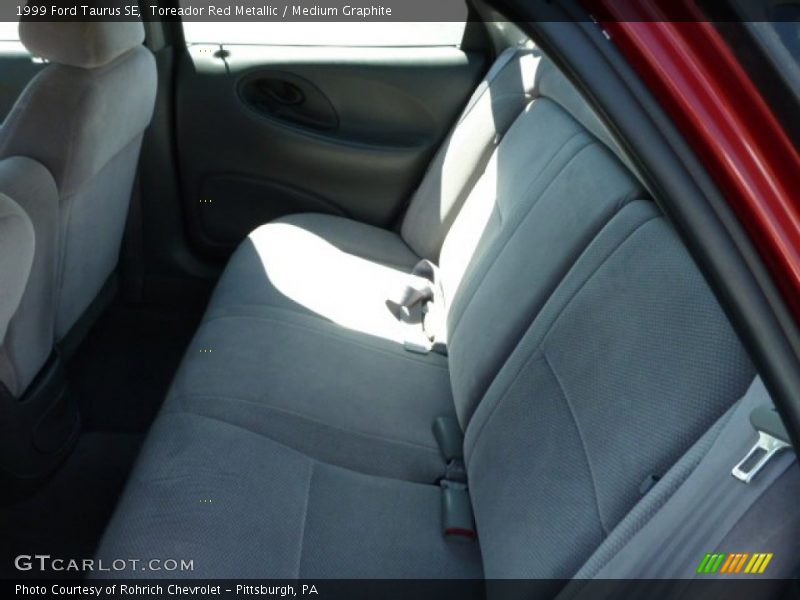 Toreador Red Metallic / Medium Graphite 1999 Ford Taurus SE