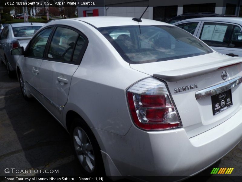 Aspen White / Charcoal 2012 Nissan Sentra 2.0 SL