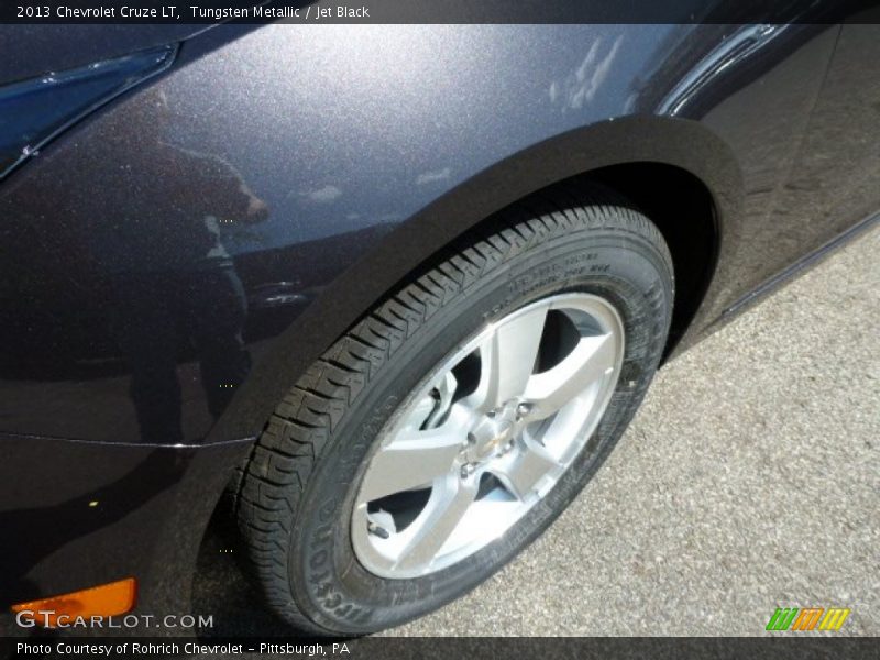 Tungsten Metallic / Jet Black 2013 Chevrolet Cruze LT