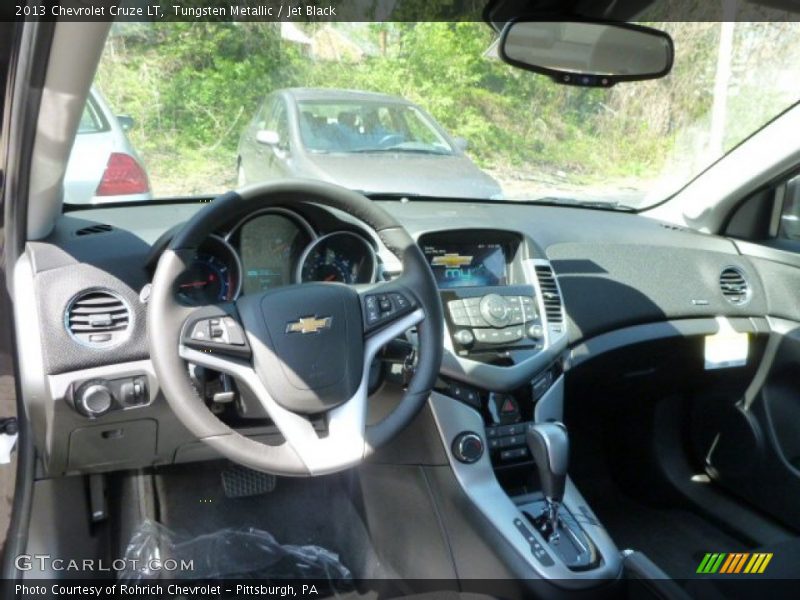 Tungsten Metallic / Jet Black 2013 Chevrolet Cruze LT