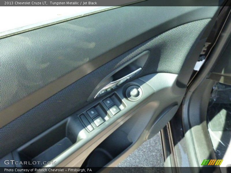 Tungsten Metallic / Jet Black 2013 Chevrolet Cruze LT
