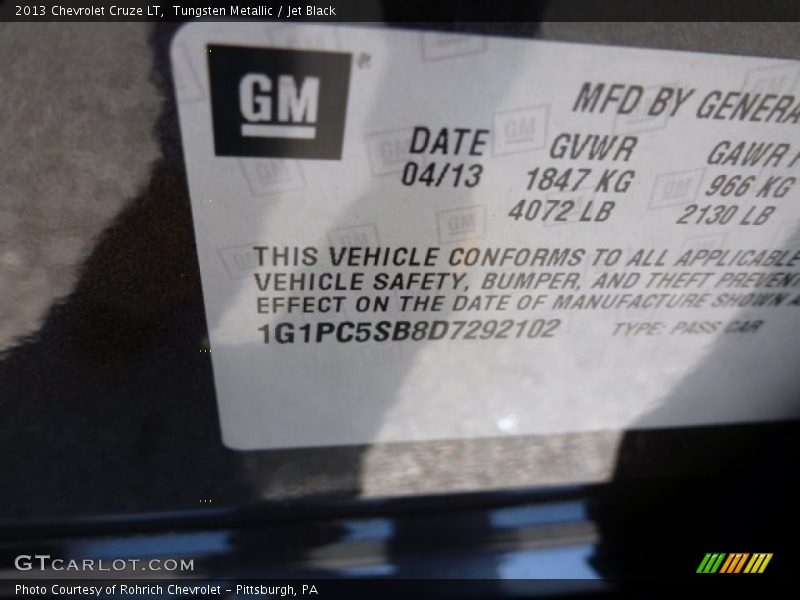 Tungsten Metallic / Jet Black 2013 Chevrolet Cruze LT