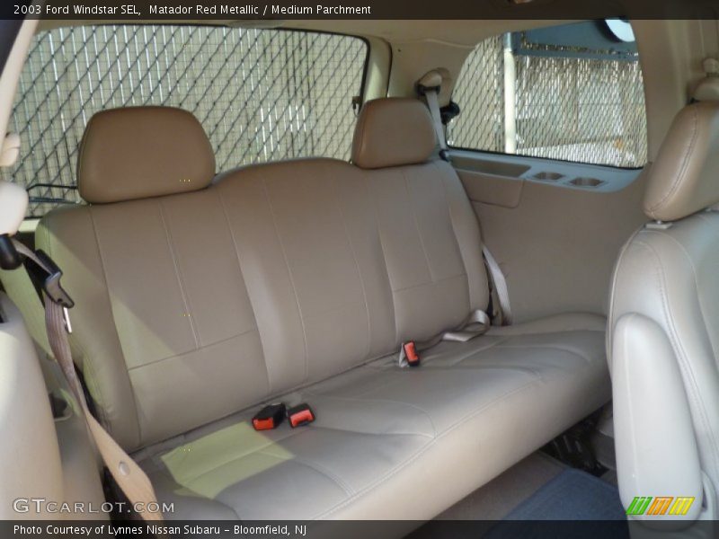 Matador Red Metallic / Medium Parchment 2003 Ford Windstar SEL