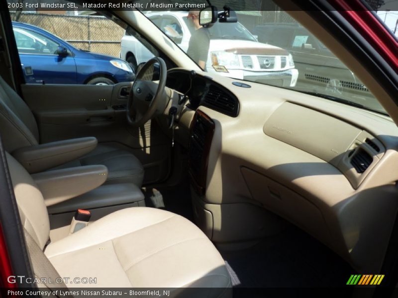 Matador Red Metallic / Medium Parchment 2003 Ford Windstar SEL