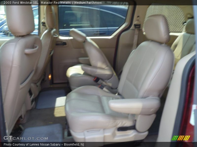 Matador Red Metallic / Medium Parchment 2003 Ford Windstar SEL