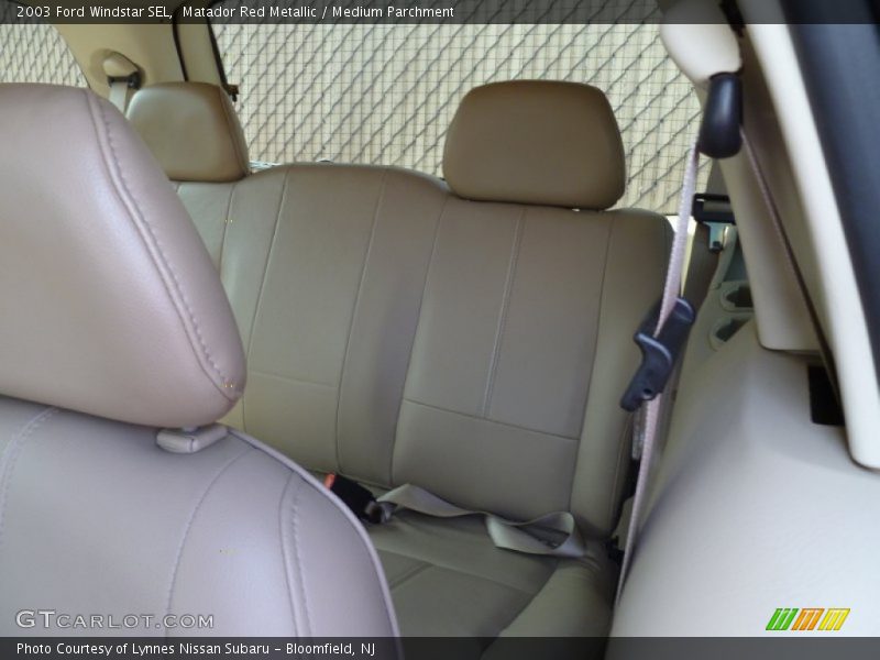 Matador Red Metallic / Medium Parchment 2003 Ford Windstar SEL