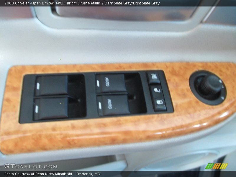 Bright Silver Metallic / Dark Slate Gray/Light Slate Gray 2008 Chrysler Aspen Limited 4WD