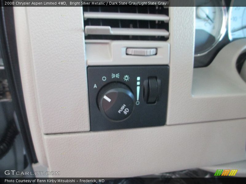 Bright Silver Metallic / Dark Slate Gray/Light Slate Gray 2008 Chrysler Aspen Limited 4WD