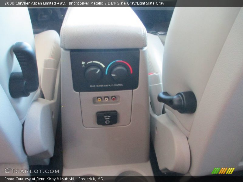 Bright Silver Metallic / Dark Slate Gray/Light Slate Gray 2008 Chrysler Aspen Limited 4WD