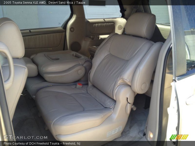 Desert Sand Mica / Taupe 2005 Toyota Sienna XLE AWD