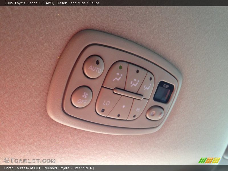 Desert Sand Mica / Taupe 2005 Toyota Sienna XLE AWD