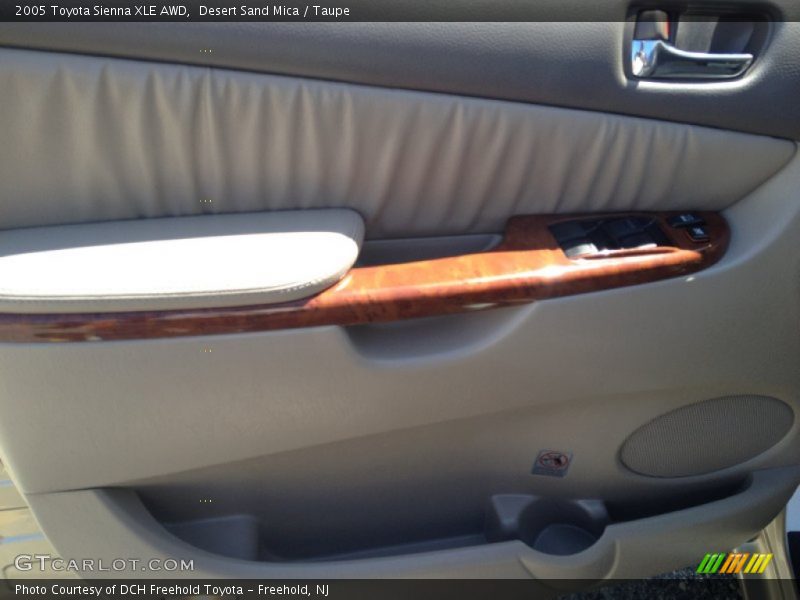 Desert Sand Mica / Taupe 2005 Toyota Sienna XLE AWD