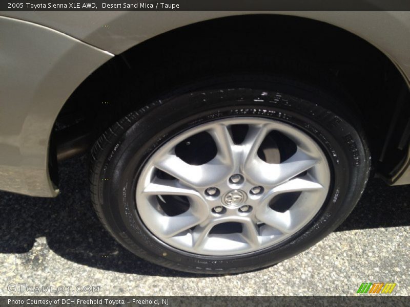 Desert Sand Mica / Taupe 2005 Toyota Sienna XLE AWD