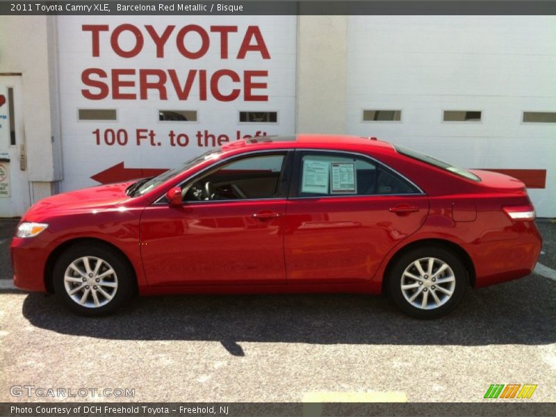 Barcelona Red Metallic / Bisque 2011 Toyota Camry XLE