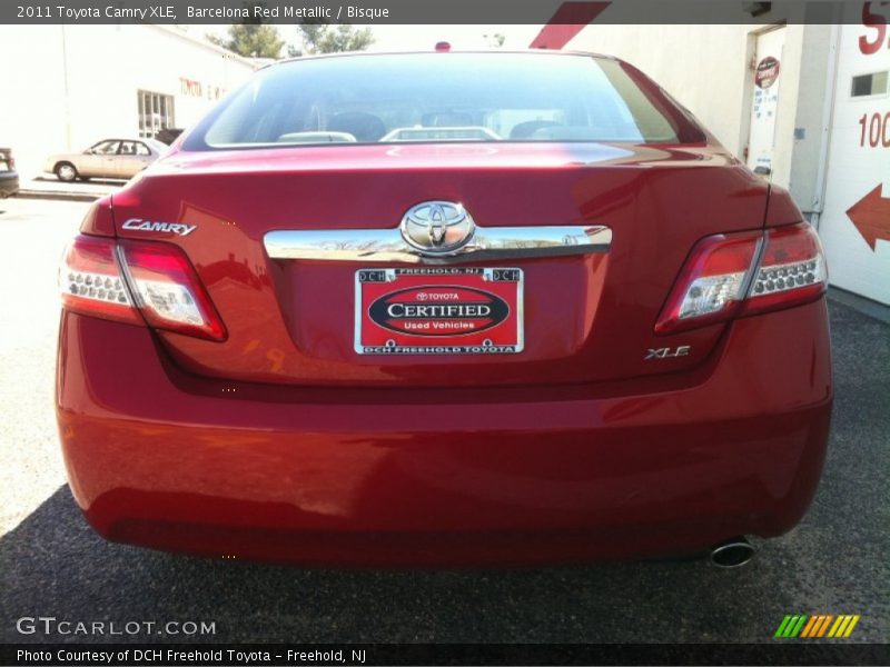 Barcelona Red Metallic / Bisque 2011 Toyota Camry XLE