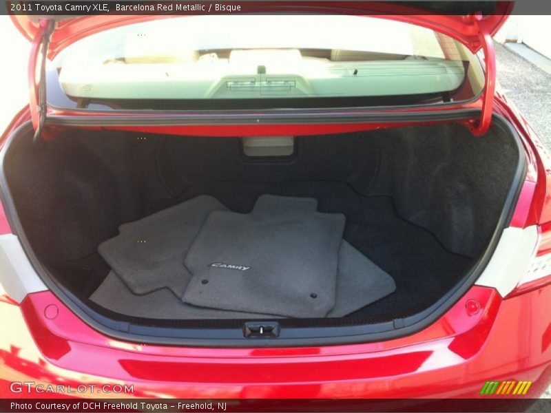 Barcelona Red Metallic / Bisque 2011 Toyota Camry XLE