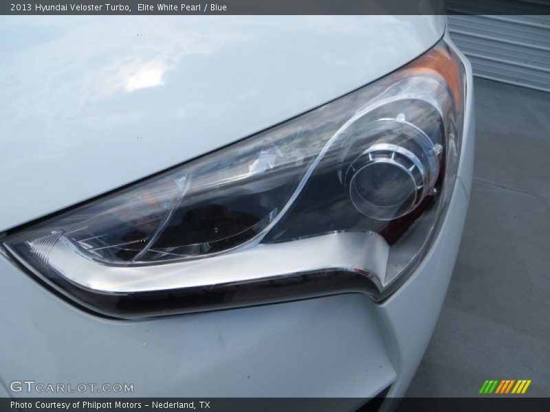 Elite White Pearl / Blue 2013 Hyundai Veloster Turbo
