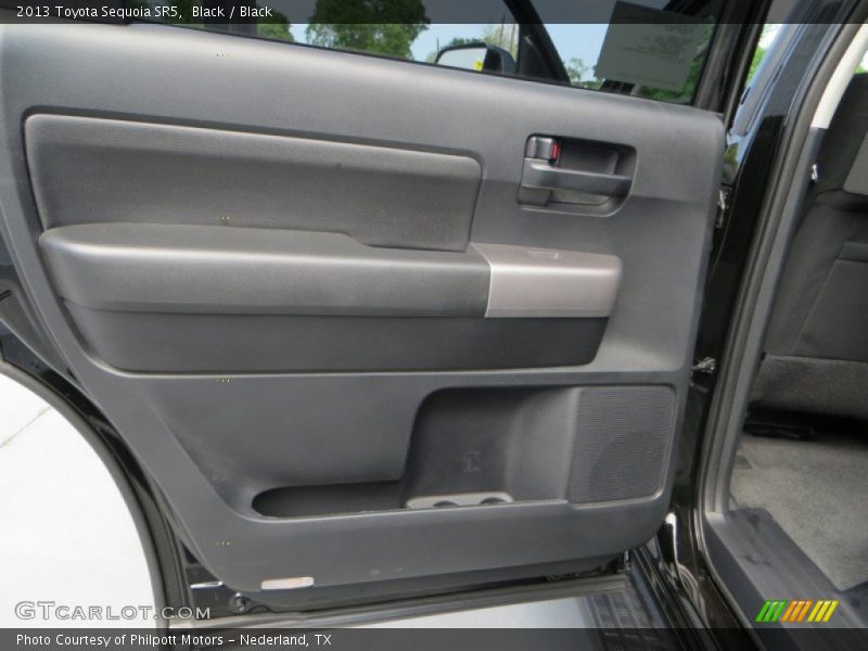 Black / Black 2013 Toyota Sequoia SR5