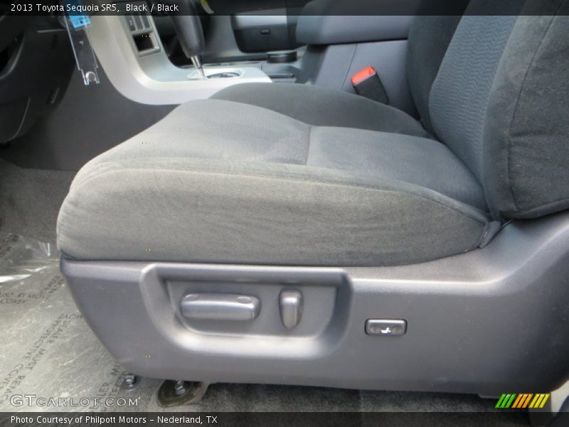 Black / Black 2013 Toyota Sequoia SR5