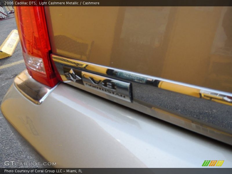 Light Cashmere Metallic / Cashmere 2006 Cadillac DTS