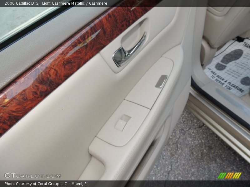 Light Cashmere Metallic / Cashmere 2006 Cadillac DTS