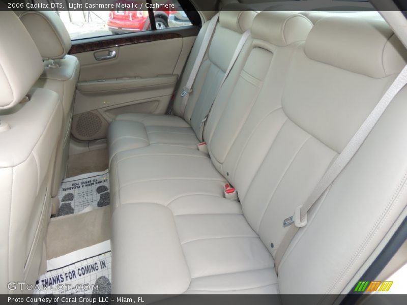 Light Cashmere Metallic / Cashmere 2006 Cadillac DTS