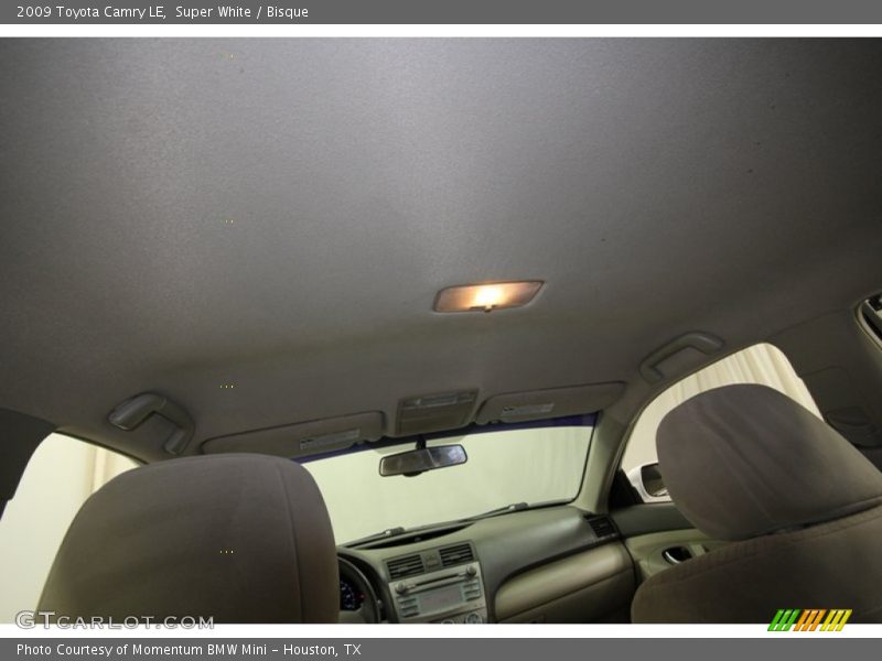Super White / Bisque 2009 Toyota Camry LE