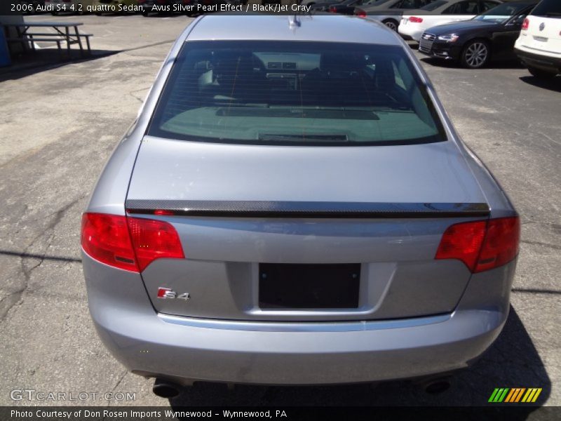 Avus Silver Pearl Effect / Black/Jet Gray 2006 Audi S4 4.2 quattro Sedan