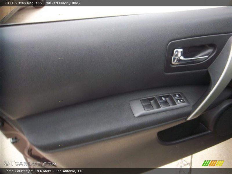 Wicked Black / Black 2011 Nissan Rogue SV