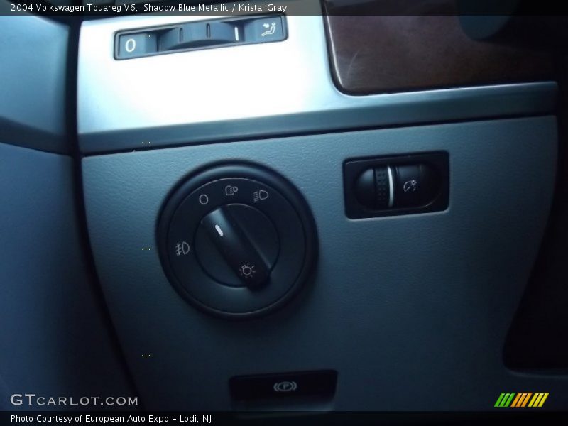 Shadow Blue Metallic / Kristal Gray 2004 Volkswagen Touareg V6