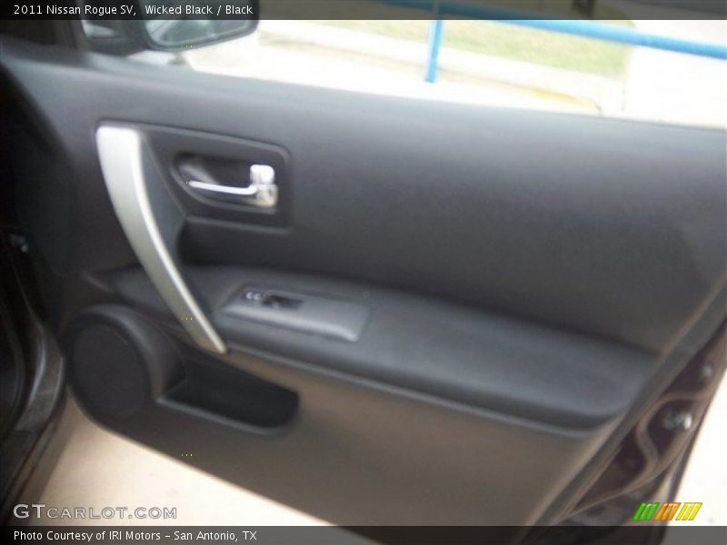 Wicked Black / Black 2011 Nissan Rogue SV