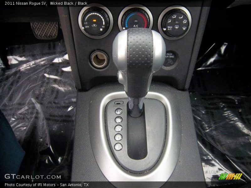 Wicked Black / Black 2011 Nissan Rogue SV