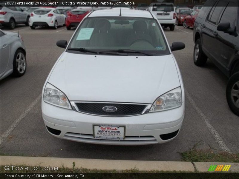 Cloud 9 White / Dark Pebble/Light Pebble 2007 Ford Focus ZX4 SE Sedan
