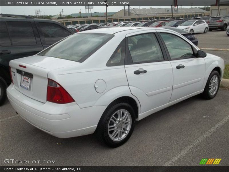 Cloud 9 White / Dark Pebble/Light Pebble 2007 Ford Focus ZX4 SE Sedan