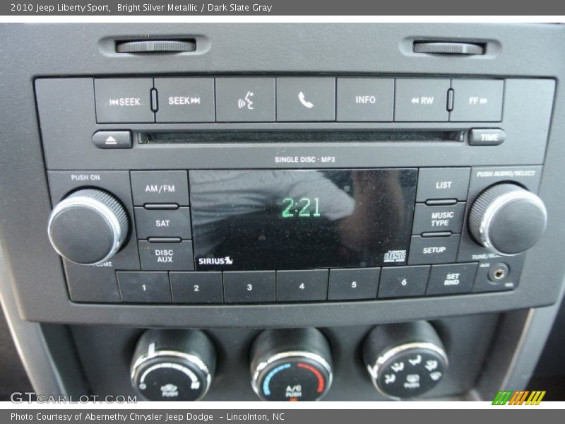 Bright Silver Metallic / Dark Slate Gray 2010 Jeep Liberty Sport