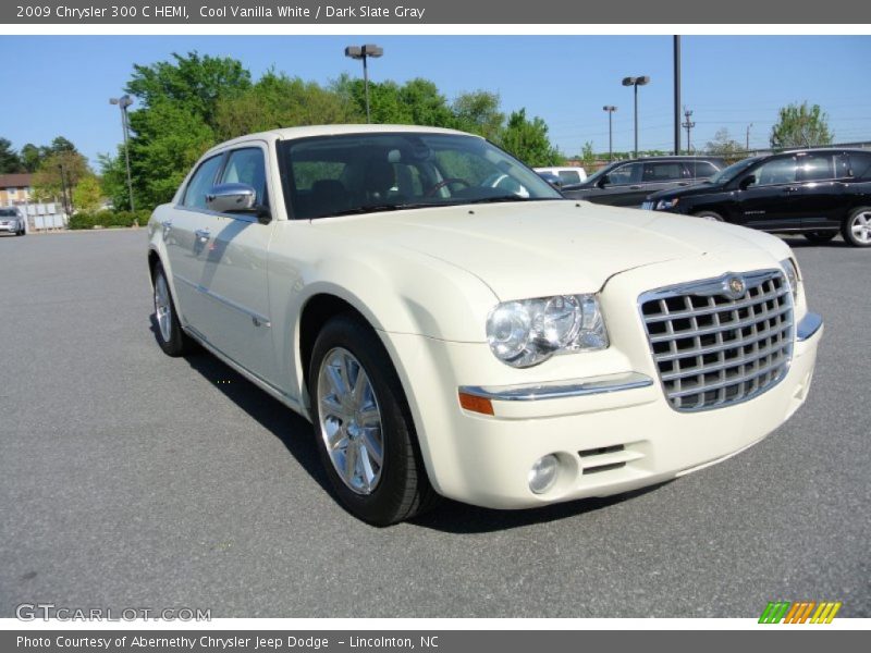 Cool Vanilla White / Dark Slate Gray 2009 Chrysler 300 C HEMI