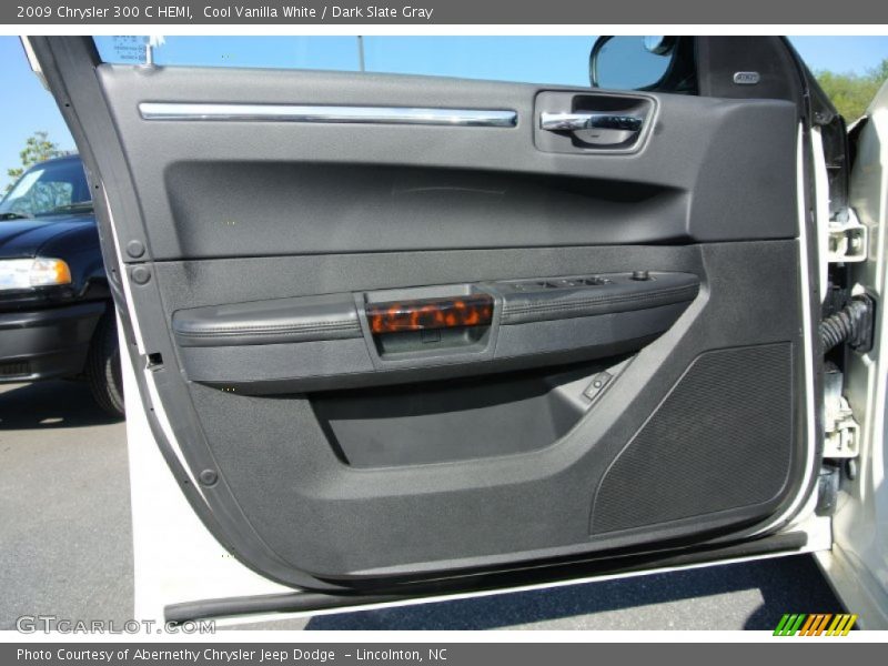 Cool Vanilla White / Dark Slate Gray 2009 Chrysler 300 C HEMI