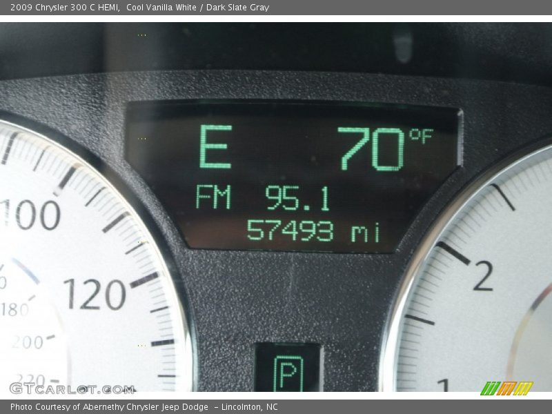 Cool Vanilla White / Dark Slate Gray 2009 Chrysler 300 C HEMI