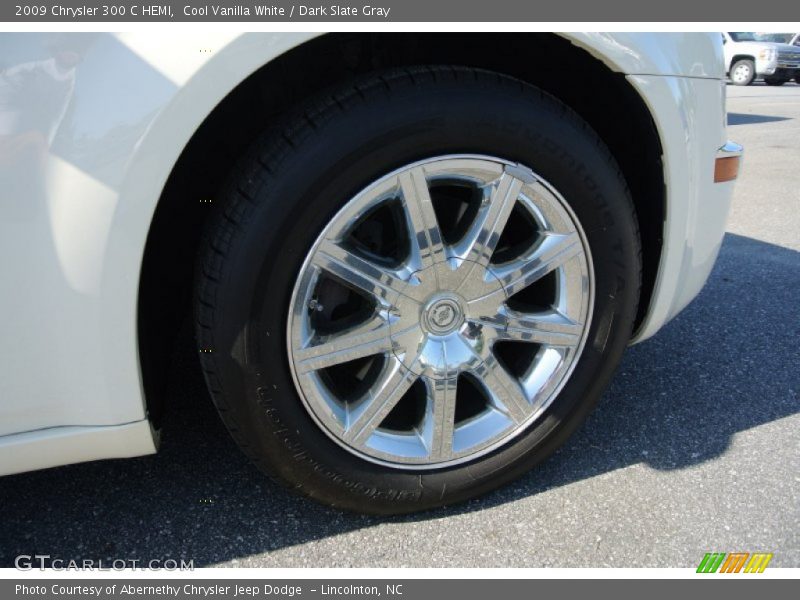 Cool Vanilla White / Dark Slate Gray 2009 Chrysler 300 C HEMI