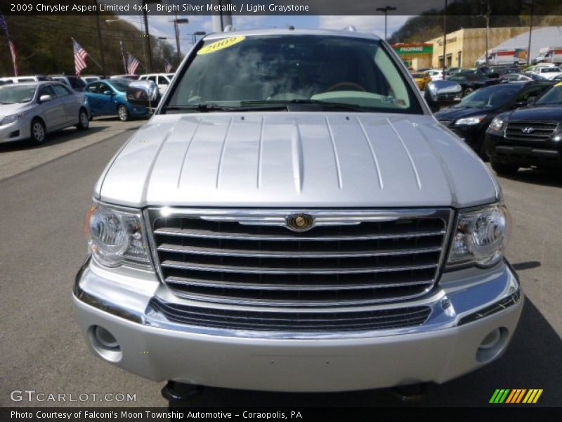 Bright Silver Metallic / Light Graystone 2009 Chrysler Aspen Limited 4x4