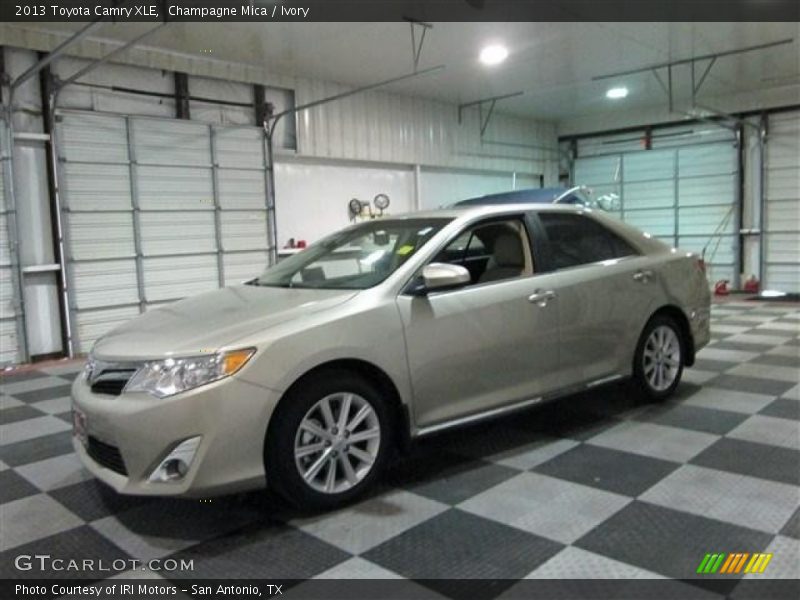 Champagne Mica / Ivory 2013 Toyota Camry XLE