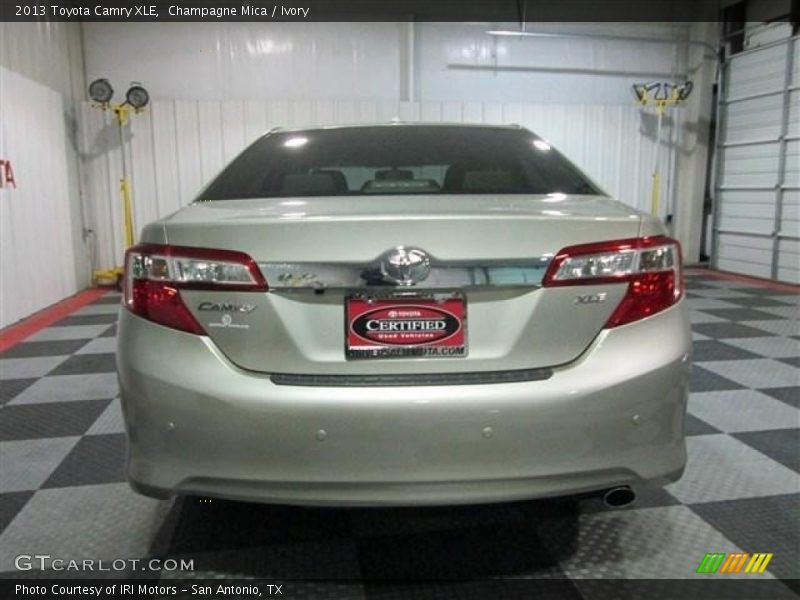 Champagne Mica / Ivory 2013 Toyota Camry XLE