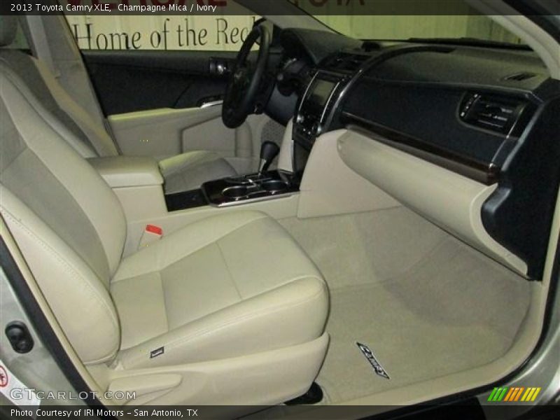 Champagne Mica / Ivory 2013 Toyota Camry XLE