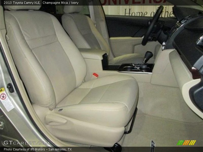 Champagne Mica / Ivory 2013 Toyota Camry XLE