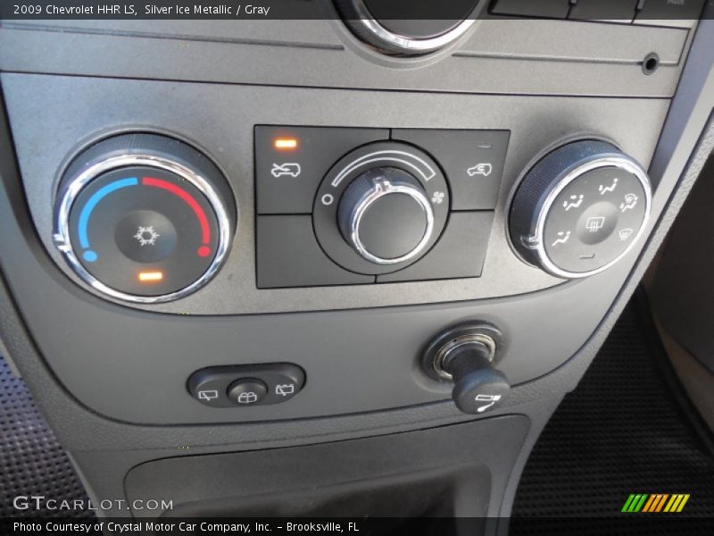 Silver Ice Metallic / Gray 2009 Chevrolet HHR LS