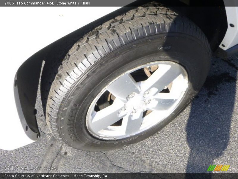 Stone White / Khaki 2006 Jeep Commander 4x4