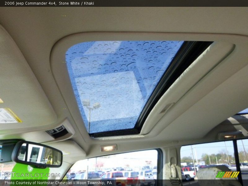 Stone White / Khaki 2006 Jeep Commander 4x4