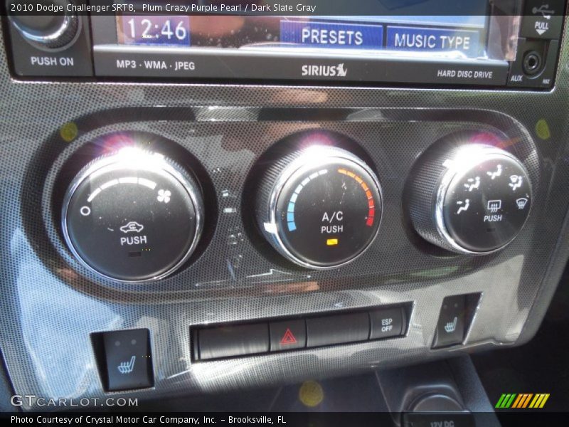 Controls of 2010 Challenger SRT8